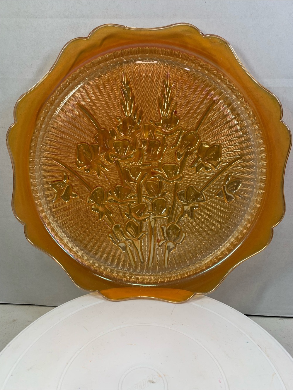 Vtg Jeannete Glass “Iris & Herringbone” Flora Gold Iridescent Platter. 4036